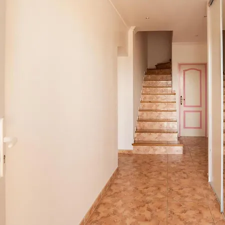 Awesome In Du Gard Holiday home