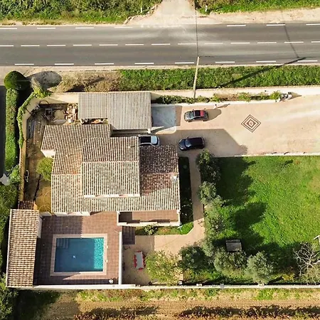 Awesome In Du Gard Holiday home Rochefort-du-Gard
